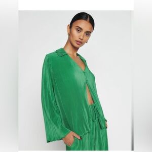 Reformation Laylin Plisse Green Oversized . Size M